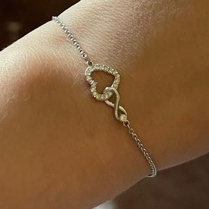 Swarovski heart & infinity bracelet ✨
